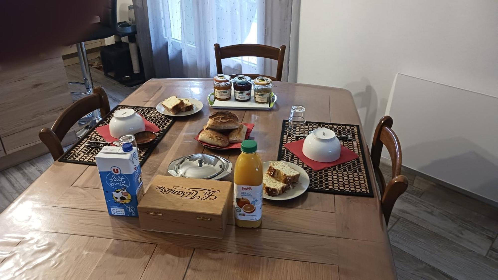 A LA JOIE DE VIVRE Chez l'habitant Banat Kültér fotó